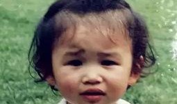 吃瓜表情包网红小女孩,吃瓜表情包网红小女孩的萌态日常