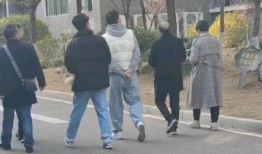 热门事件吃瓜网红叫什么,她是如何成为网络红人的？