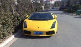 郑州豪车爆料视频网址,豪车云集，一窥豪车世界繁华景象